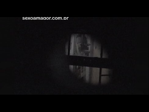 ❤️ Blondie blir i hemmelighet filmet av en nabolagsvoyeur gjemt bak hule murstein ☑ Jævla video på porno no.dreamlandpassionfever.ru ❌❤